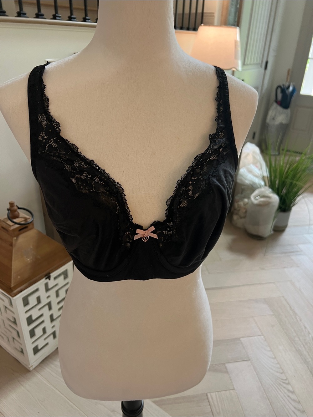 Victoria's Secret Black Lace Underwire Bra with Pink Bow Accent